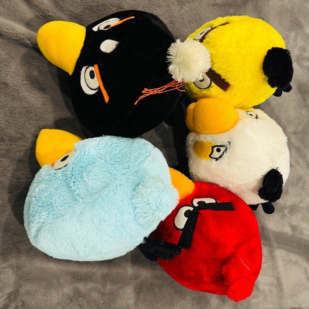 Lot of 5 angry bird plushies 11 inches each like new